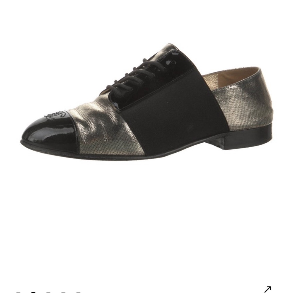Chanel interlocking CC leather Loafers